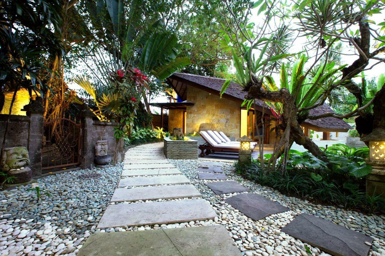 Seminyak Villa Kalyca Exterior photo