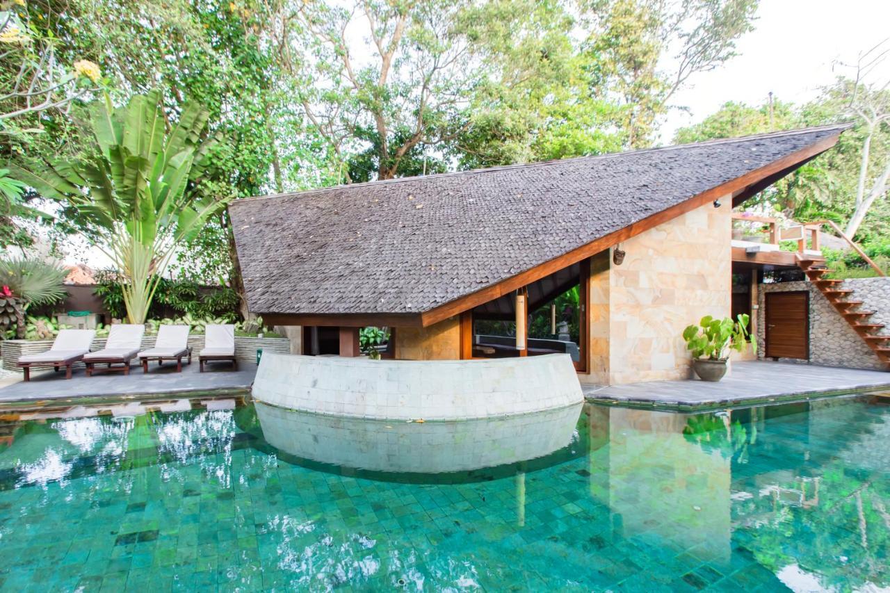 Seminyak Villa Kalyca Exterior photo